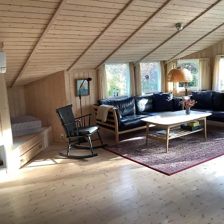 Xcii Holiday home