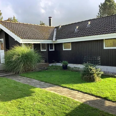 Xcii Holiday home *